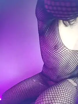 Snapshot of Victor-and-shelly chatting on September 28, 6:57 pm Victor-and-shelly online show from September 28, 6:57 pm