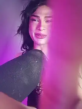 Snapshot of Victor-and-shelly chatting on October 5, 7:17 am Victor-and-shelly online show from October 5, 7:17 am