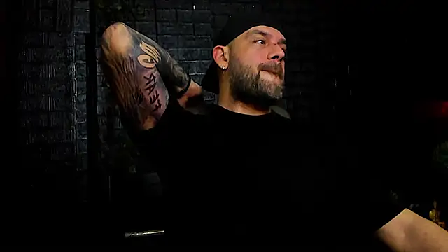 LexXHardy online show from December 22, 12:40 am