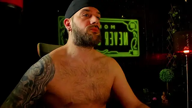 LexXHardy online show from March 18, 11:02 am