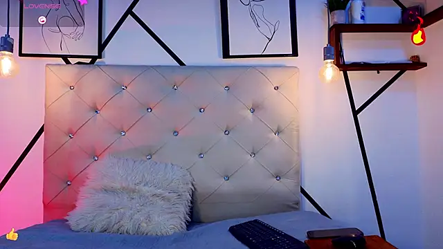 violetasimonz online show from February 13, 9:55 pm