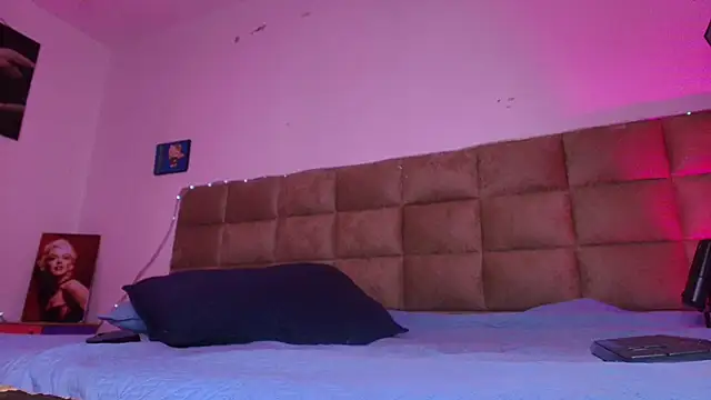  sex mia online show from September 24, 7:17 pm