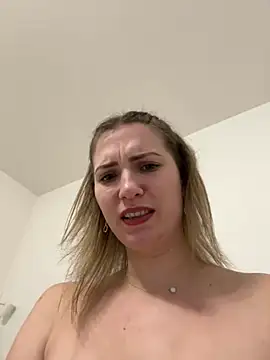 Snapshot of secretcrazy69 chatting on December 12, 2:22 pm secretcrazy69 online show from December 12, 2:22 pm