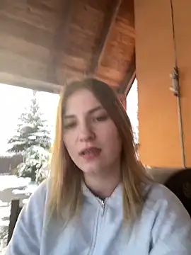 Snapshot of secretcrazy69 chatting on February 15, 3:39 pm secretcrazy69 online show from February 15, 3:39 pm