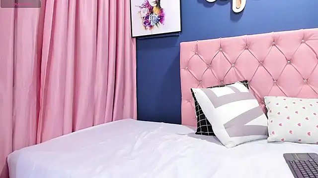 AngelitaWild  online show from February 28, 8:39 pm