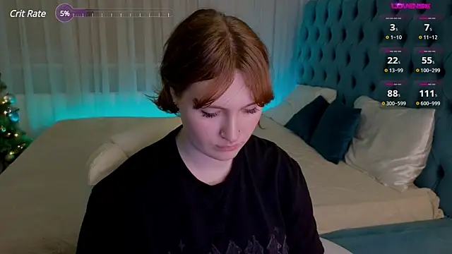 Snapshot of _Chlo__e chatting on December 18, 4:31 am Chlo e online show from December 18, 4:31 am