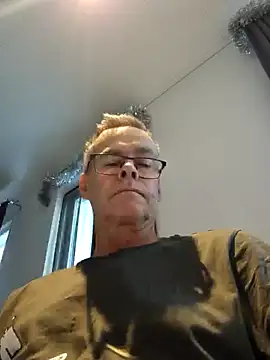 DarrenSullivanSlut online show from December 4, 10:13 am