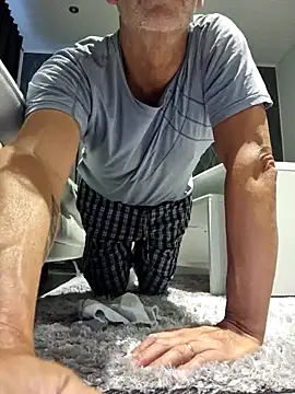 DarrenSullivanSlut online show from January 24, 9:28 am