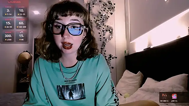 Cosmo Riri online show from January 11, 12:18 pm