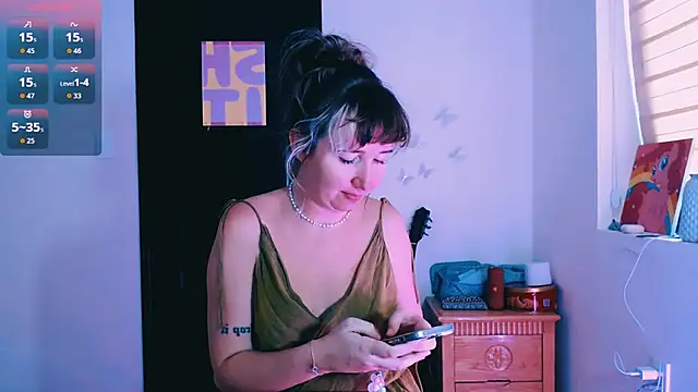 Cosmo Riri online show from March 23, 4:49 am