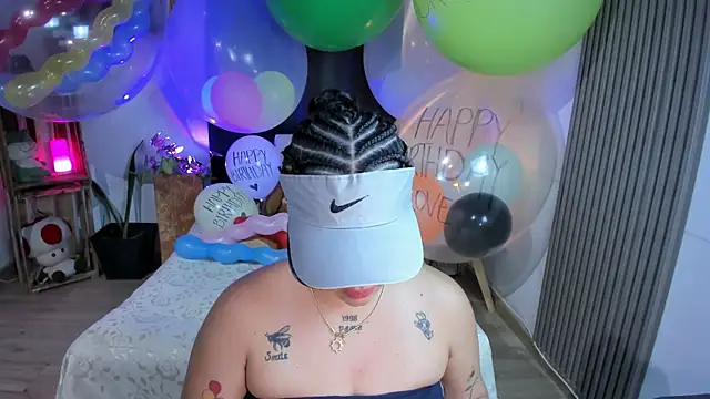 Cuttiealice online show from January 20, 6:53 pm