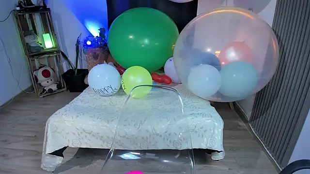 Cuttiealice online show from January 26, 5:02 pm