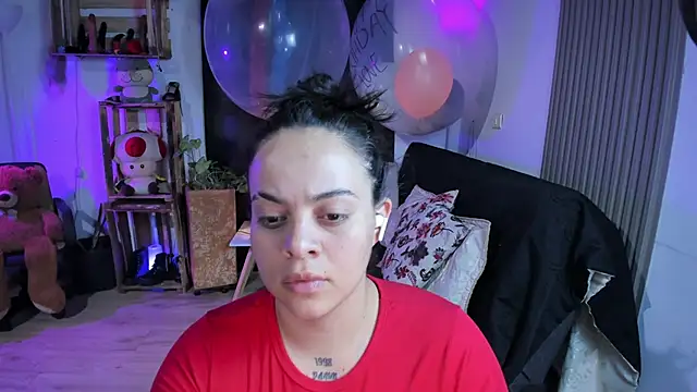 Cuttiealice online show from January 31, 2:26 am