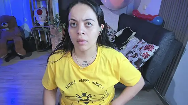 Cuttiealice online show from February 7, 10:41 pm