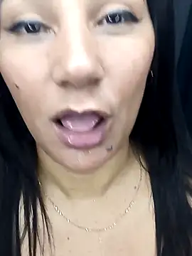 Snapshot of Leticia_goddes chatting on March 6, 10:41 am Leticia goddes online show from March 6, 10:41 am