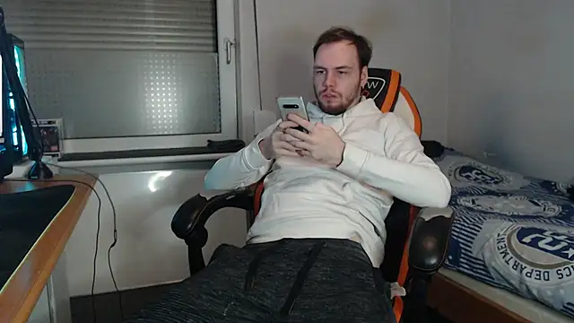 Snapshot of PrinsDutchHonry chatting on October 14, 9:48 pm PrinsDutchHonry online show from October 14, 9:48 pm