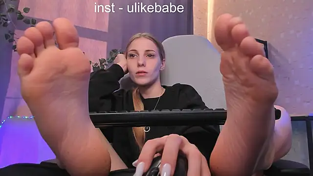 Anna Fink online show from February 23, 6:17 am