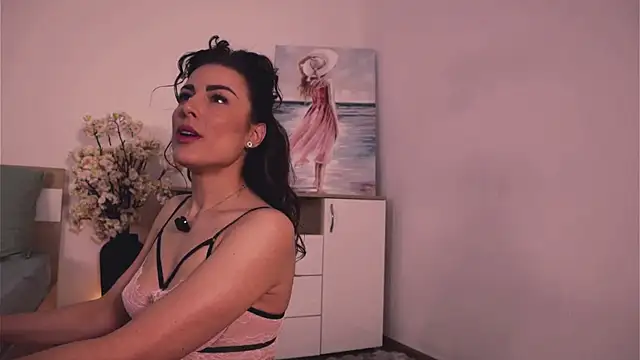 Snapshot of Misslullu chatting on November 26, 2:18 pm Misslullu online show from November 26, 2:18 pm