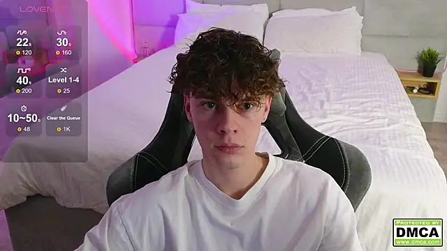 cute thomas online show from December 2, 8:33 pm