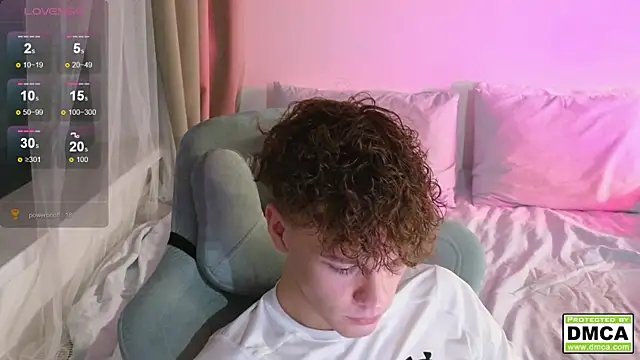 cute thomas online show from October 9, 9:35 pm