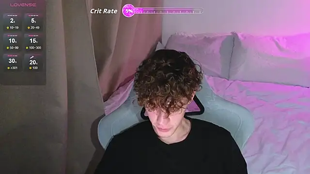 Snapshot of cute_thomas chatting on April 22, 8:10 pm cute thomas online show from April 22, 8:10 pm