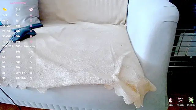 AmazingBitch online show from March 16, 10:33 am