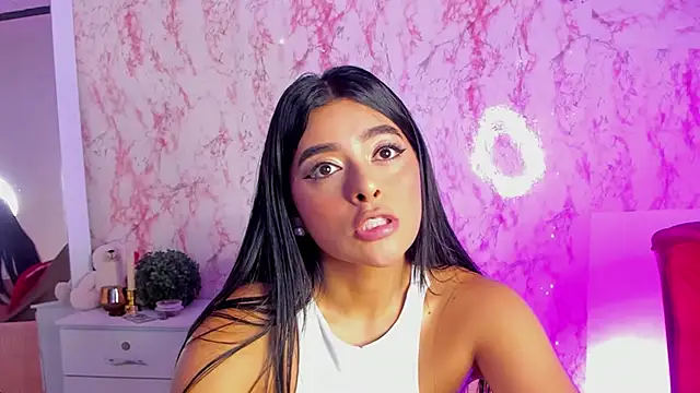 SophiieWilson  online show from November 8, 3:07 am