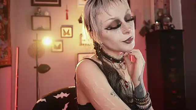 insania 9999  online show from March 17, 4:54 pm