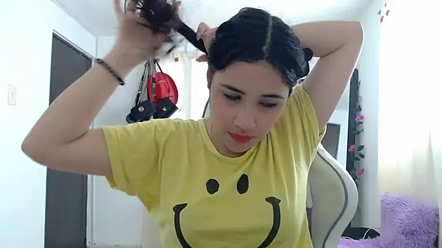 Snapshot of InocentHeaven1 chatting on December 21, 12:38 pm InocentHeaven1 online show from December 21, 12:38 pm