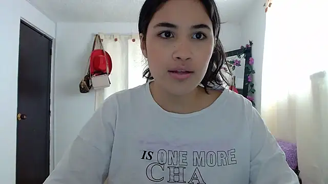 Snapshot of InocentHeaven1 chatting on December 27, 12:34 pm InocentHeaven1 online show from December 27, 12:34 pm