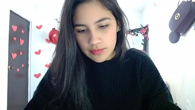 Snapshot of InocentHeaven1 chatting on February 18, 1:33 pm InocentHeaven1 online show from February 18, 1:33 pm