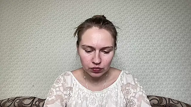 Snapshot of dream_alexa chatting on February 26, 2:03 pm dream alexa online show from February 26, 2:03 pm