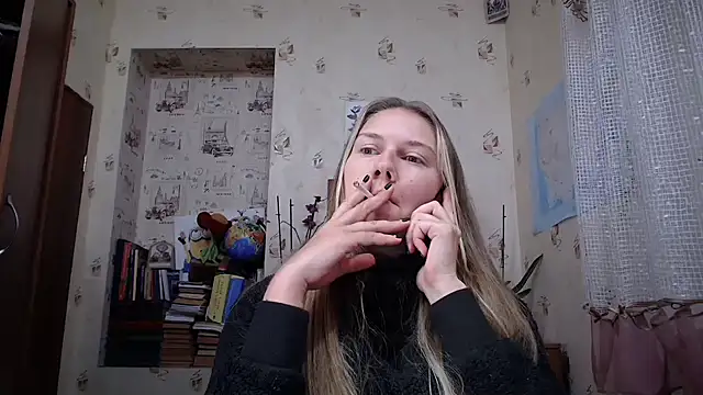 Snapshot of dream_alexa chatting on October 13, 4:18 pm dream alexa online show from October 13, 4:18 pm