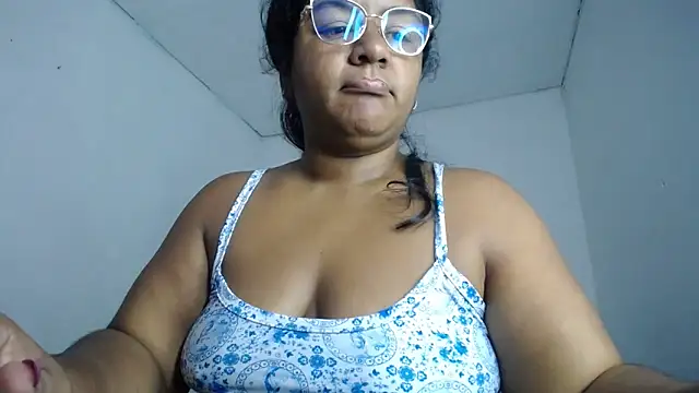 Snapshot of victoris chatting on May 8, 12:32 pm victoris online show from May 8, 12:32 pm