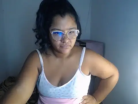Snapshot of victoris chatting on May 16, 1:32 pm victoris online show from May 16, 1:32 pm
