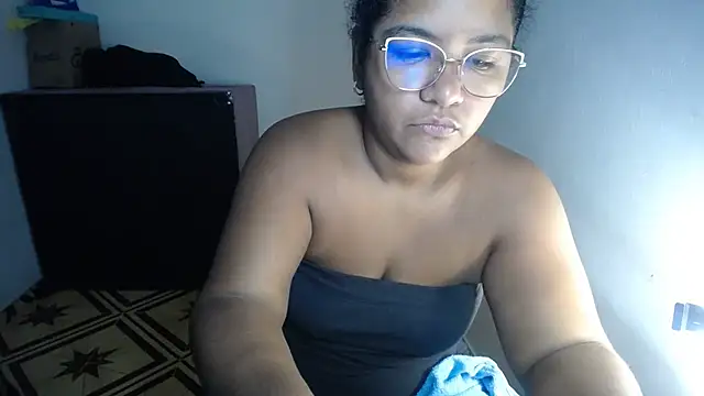 Snapshot of victoris chatting on June 5, 2:12 pm victoris online show from June 5, 2:12 pm