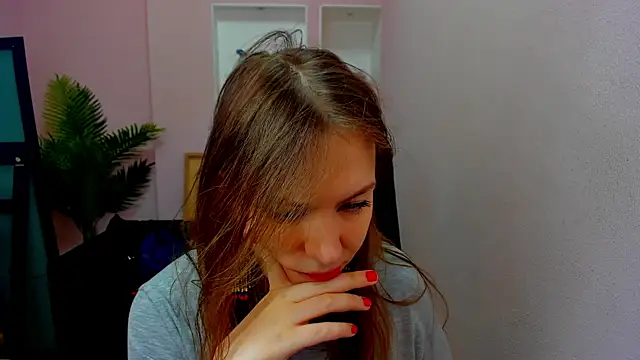 Persephoni online show from October 19, 10:27 am