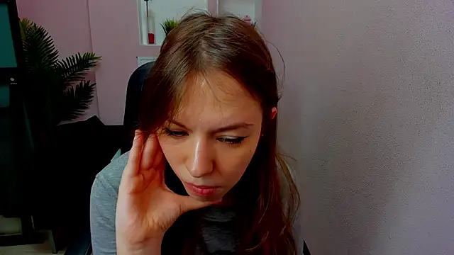 Persephoni online show from November 27, 8:44 pm