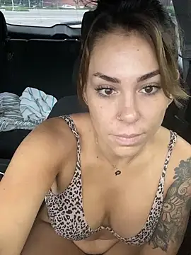 Snapshot of LeaGambit__ chatting on September 11, 2:39 pm LeaGambit online show from September 11, 2:39 pm