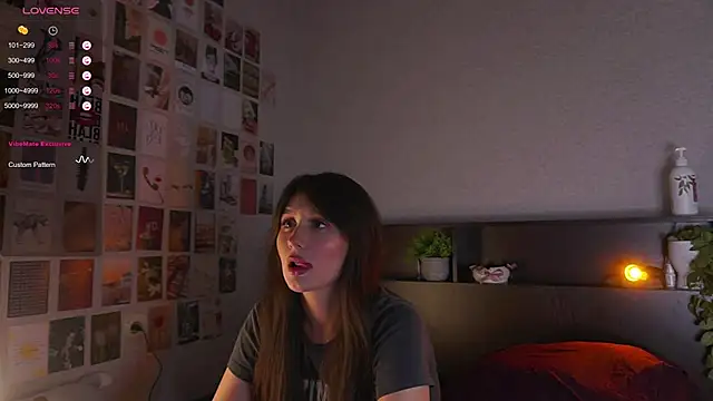 itssophiie online show from September 19, 6:30 pm