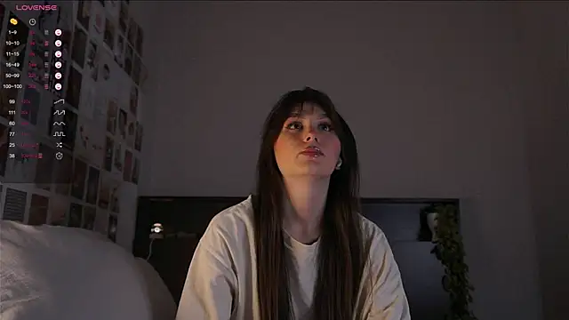 itssophiie online show from October 3, 8:06 pm