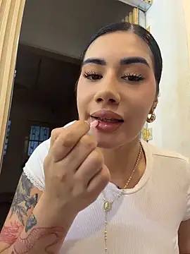 clarachanelricek online show from April 10, 9:08 pm