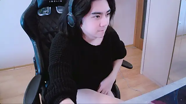 Snapshot of Judame_Aoi chatting on December 16, 9:35 am Judame Aoi online show from December 16, 9:35 am