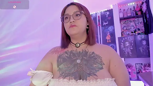  Ali Brinck  online show from February 22, 2:48 pm