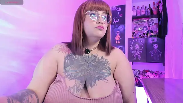  Ali Brinck  online show from April 15, 12:06 am