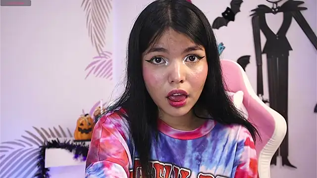 Snapshot of dianebleu chatting on October 17, 3:42 am dianebleu online show from October 17, 3:42 am