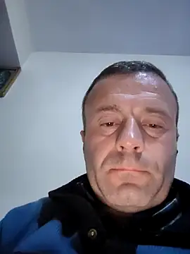 Snapshot of muscularsexy chatting on November 10, 10:31 pm muscularsexy online show from November 10, 10:31 pm