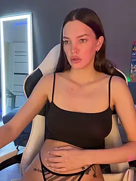 julia fly online show from September 25, 9:24 am