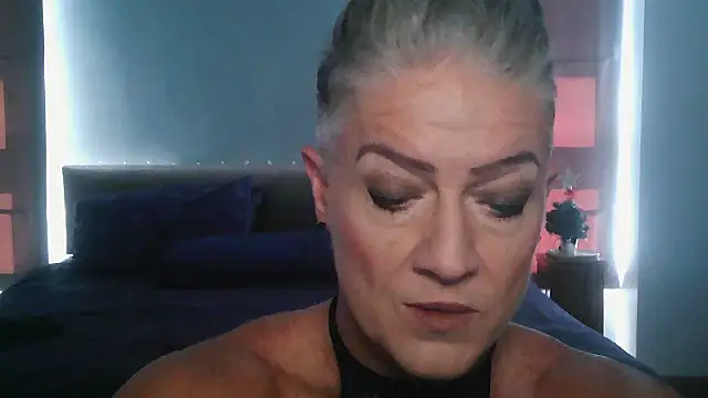 Snapshot of Devon2020 chatting on December 19, 7:04 am Devon2020 online show from December 19, 7:04 am