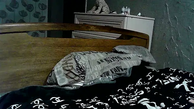 explored romantic online show from February 3, 4:31 pm